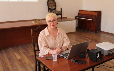 შეხვედრები თბილისის 42-ე და 47-ე საჯარო სკოლებში